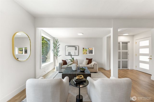 5154 S Creston Street, Seattle, WA 98178