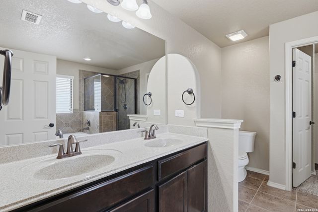 1306 ORIOLE CT, San Antonio, TX 78245