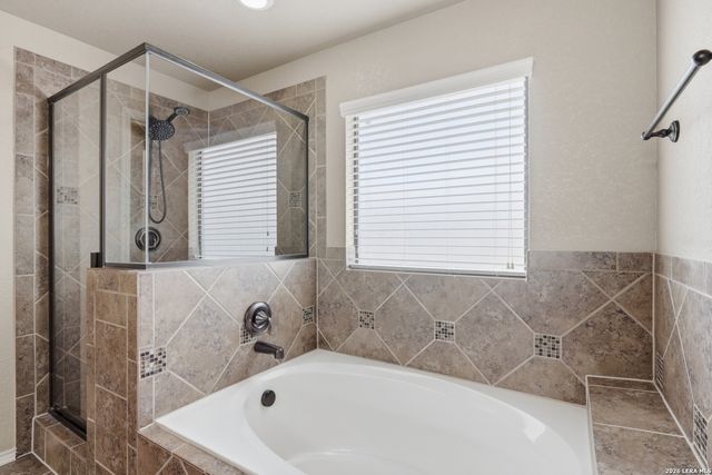1306 ORIOLE CT, San Antonio, TX 78245