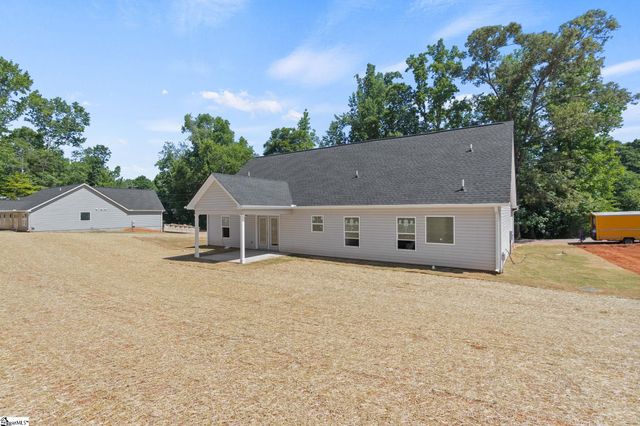 213 Buckingham Road, Duncan, SC 29334