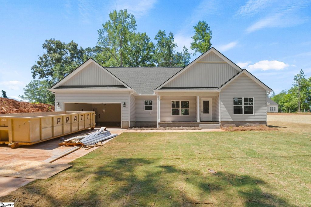 213 Buckingham Road, Duncan, SC 29334