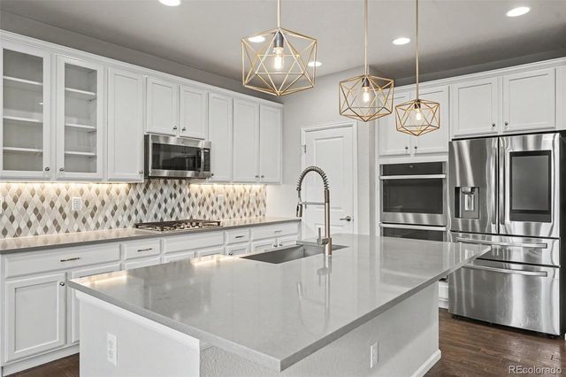 6687 W Jewell Place, Denver, CO 80227