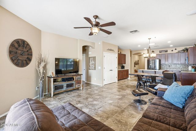 2650 E DENNISPORT Avenue, Gilbert, AZ 85295