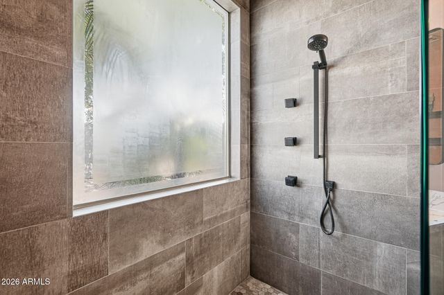 2650 E DENNISPORT Avenue, Gilbert, AZ 85295