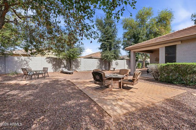 2650 E DENNISPORT Avenue, Gilbert, AZ 85295