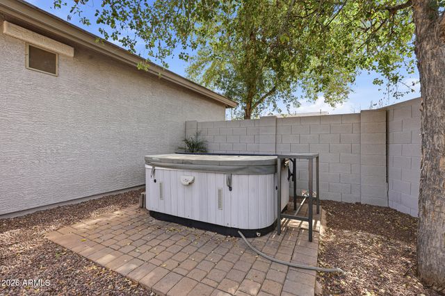 2650 E DENNISPORT Avenue, Gilbert, AZ 85295