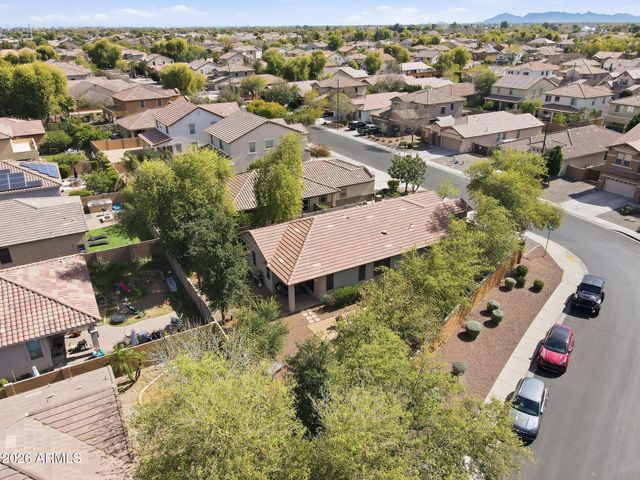 2650 E DENNISPORT Avenue, Gilbert, AZ 85295