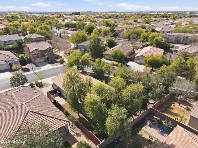 2650 E DENNISPORT Avenue, Gilbert, AZ 85295