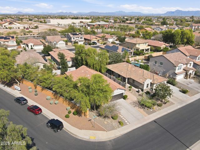 2650 E DENNISPORT Avenue, Gilbert, AZ 85295