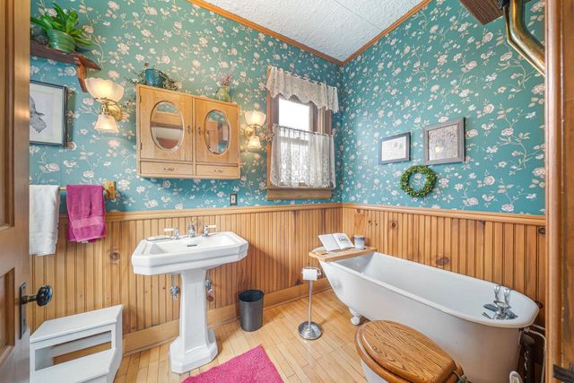 913 W 5TH STREET, Appleton, WI 54914