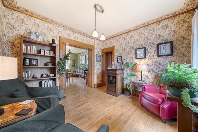 913 W 5TH STREET, Appleton, WI 54914