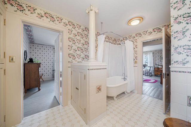 913 W 5TH STREET, Appleton, WI 54914