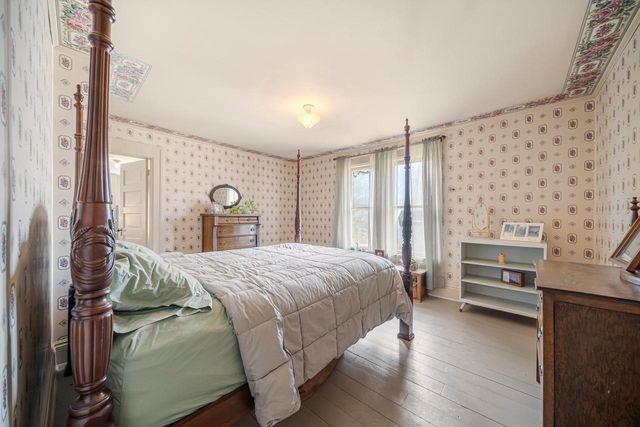 913 W 5TH STREET, Appleton, WI 54914