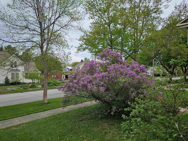 913 W 5TH STREET, Appleton, WI 54914