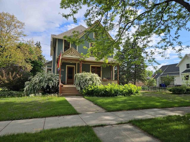 913 W 5TH STREET, Appleton, WI 54914