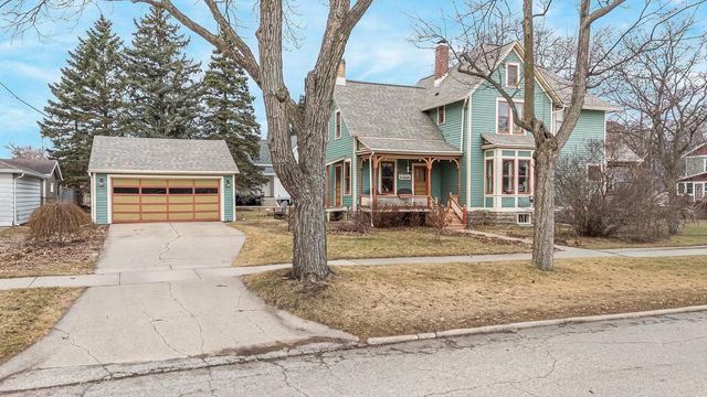 913 W 5TH STREET, Appleton, WI 54914