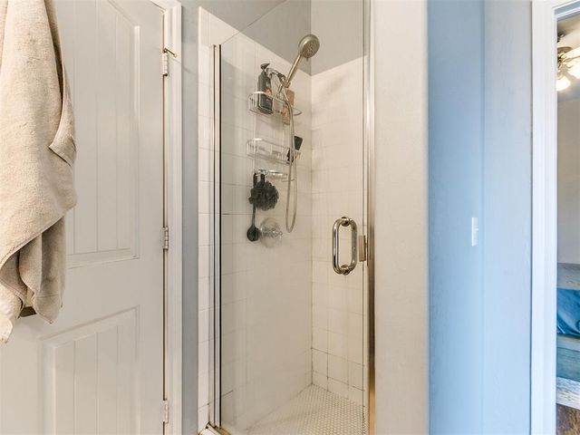 2404 Vintage Park Lane, Yukon, OK 73099