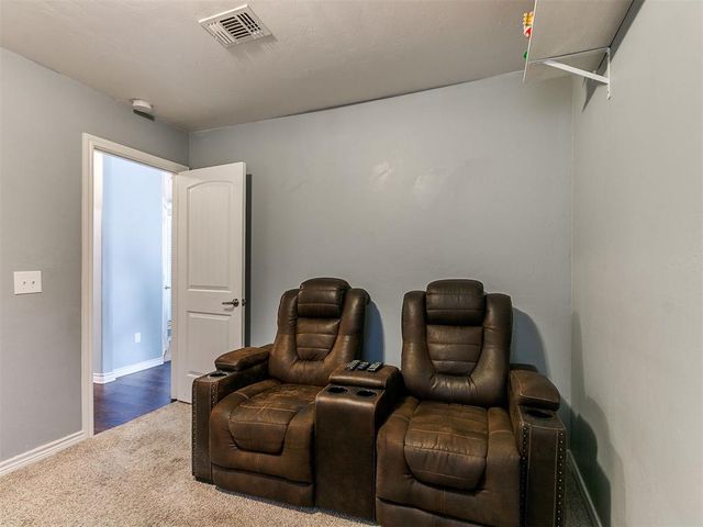 2404 Vintage Park Lane, Yukon, OK 73099