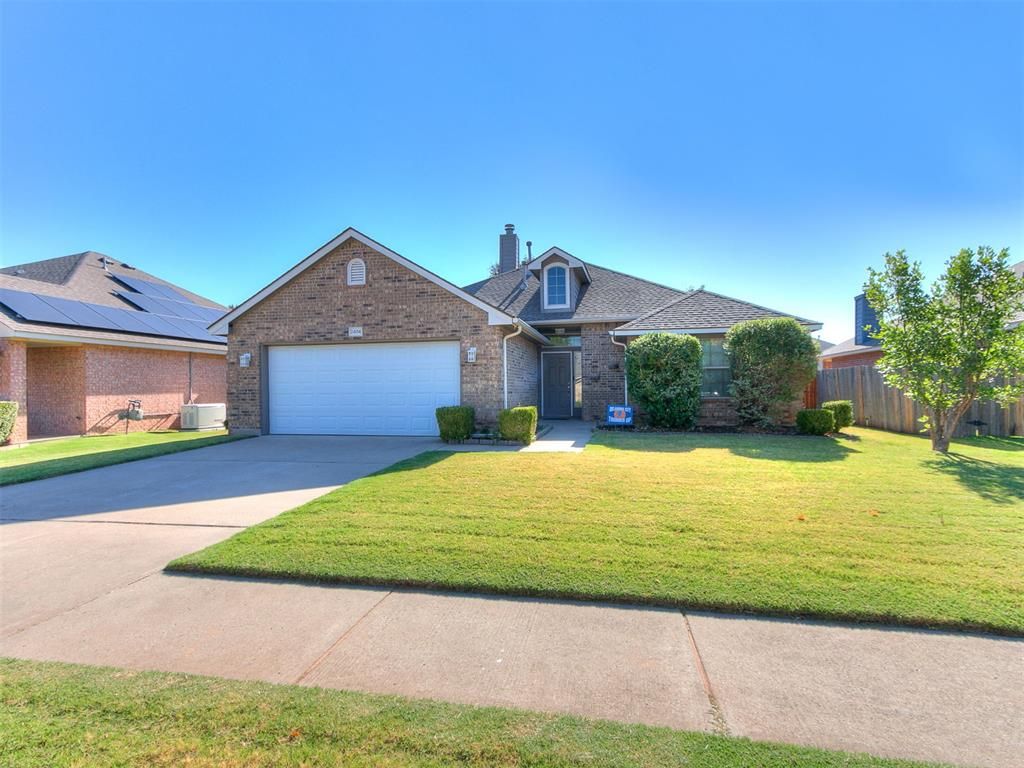 2404 Vintage Park Lane, Yukon, OK 73099