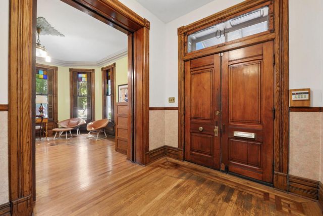 40 Smith Place, Columbus, OH 43201