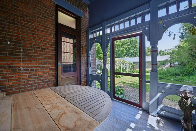 40 Smith Place, Columbus, OH 43201