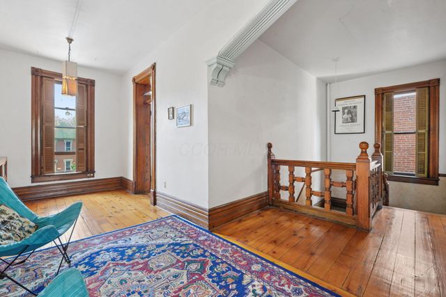 40 Smith Place, Columbus, OH 43201