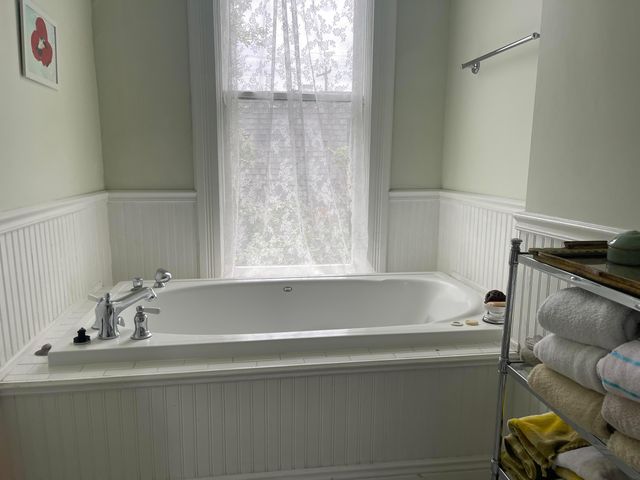 40 Smith Place, Columbus, OH 43201