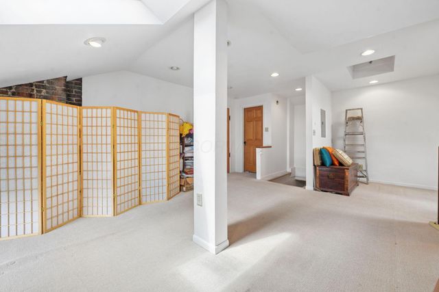 40 Smith Place, Columbus, OH 43201