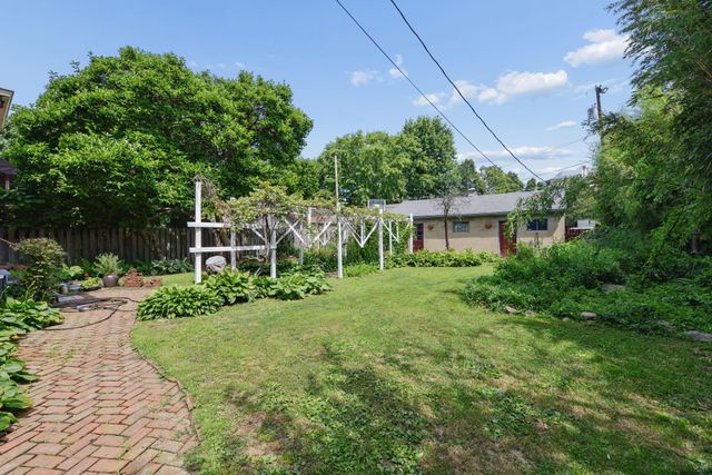 40 Smith Place, Columbus, OH 43201