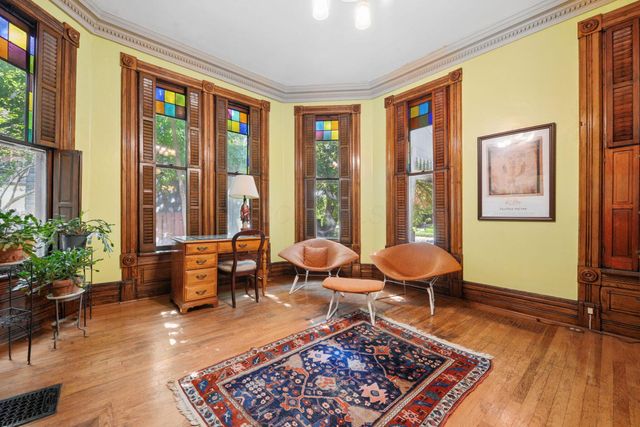 40 Smith Place, Columbus, OH 43201