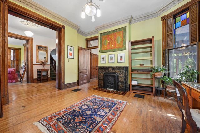 40 Smith Place, Columbus, OH 43201