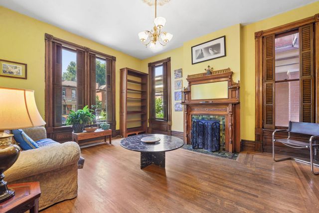 40 Smith Place, Columbus, OH 43201