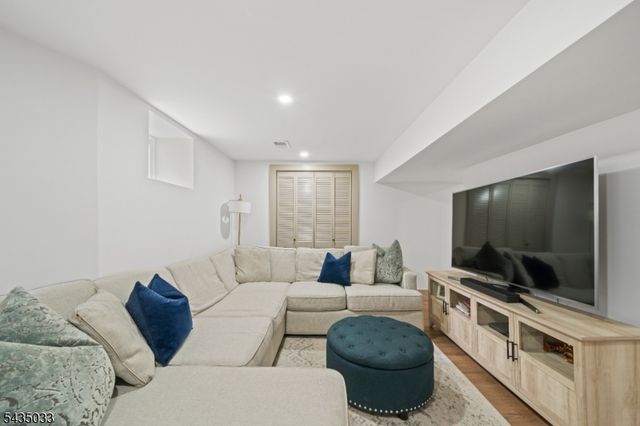 187 Hillside Ave, Nutley Twp., NJ 07110
