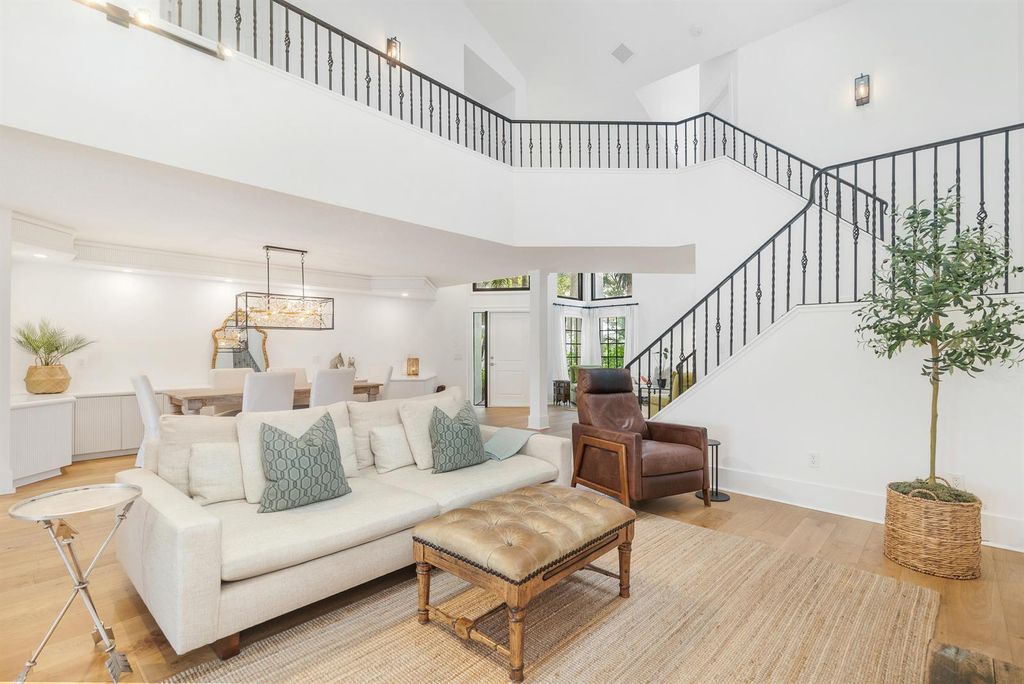 2379 Windsor Way Court, Wellington, FL 33414