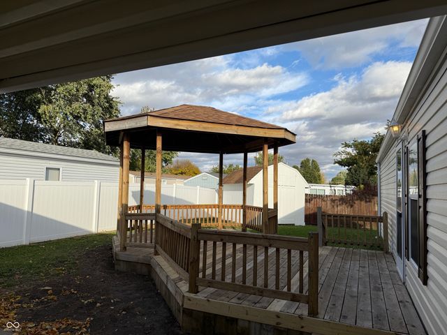 3185 Westpointe Drive, Franklin, IN 46131