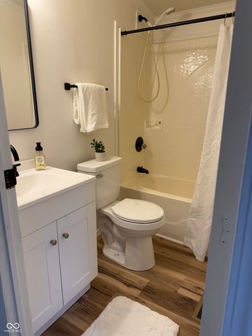 3185 Westpointe Drive, Franklin, IN 46131