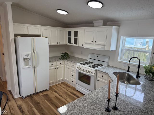 3185 Westpointe Drive, Franklin, IN 46131