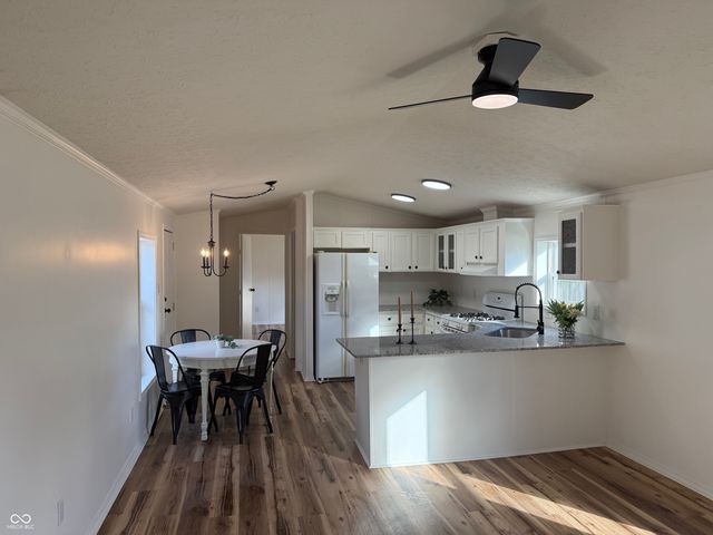 3185 Westpointe Drive, Franklin, IN 46131