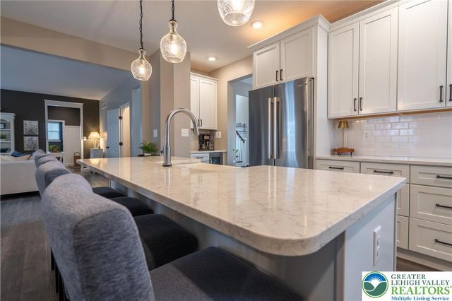 1024 Bayberry Drive, Pennsburg Boro, PA 18073