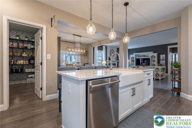 1024 Bayberry Drive, Pennsburg Boro, PA 18073