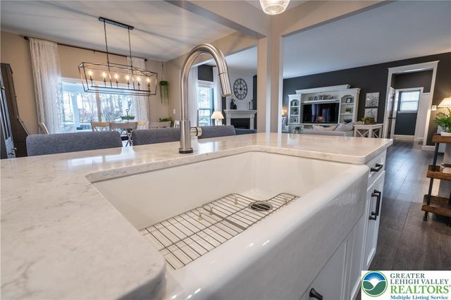 1024 Bayberry Drive, Pennsburg Boro, PA 18073