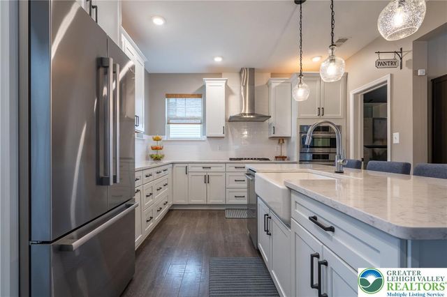 1024 Bayberry Drive, Pennsburg Boro, PA 18073