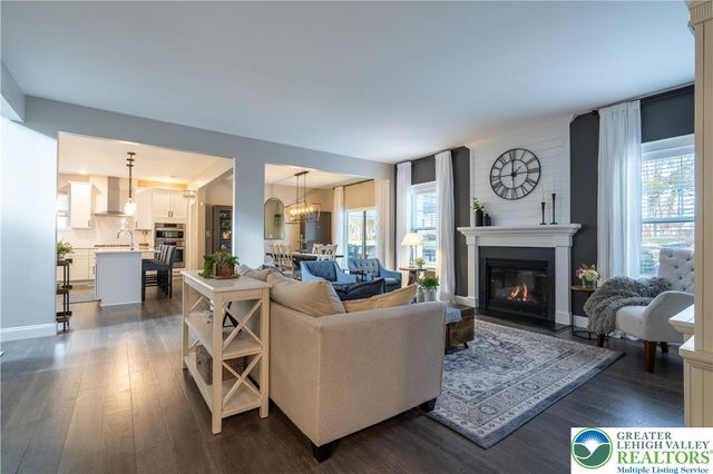 1024 Bayberry Drive, Pennsburg Boro, PA 18073