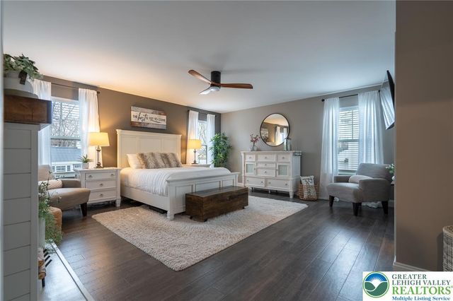 1024 Bayberry Drive, Pennsburg Boro, PA 18073