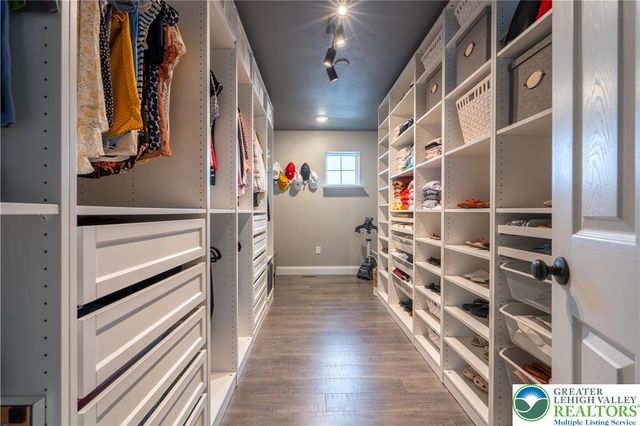 1024 Bayberry Drive, Pennsburg Boro, PA 18073