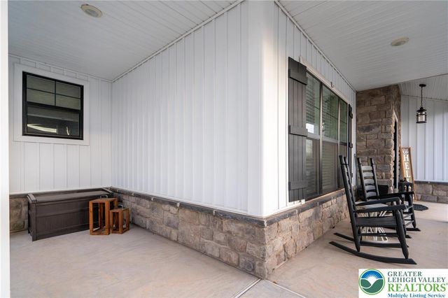 1024 Bayberry Drive, Pennsburg Boro, PA 18073