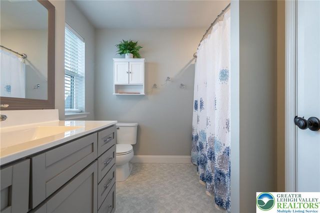 1024 Bayberry Drive, Pennsburg Boro, PA 18073