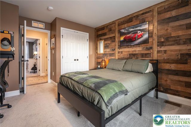 1024 Bayberry Drive, Pennsburg Boro, PA 18073