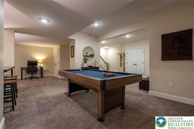 1024 Bayberry Drive, Pennsburg Boro, PA 18073