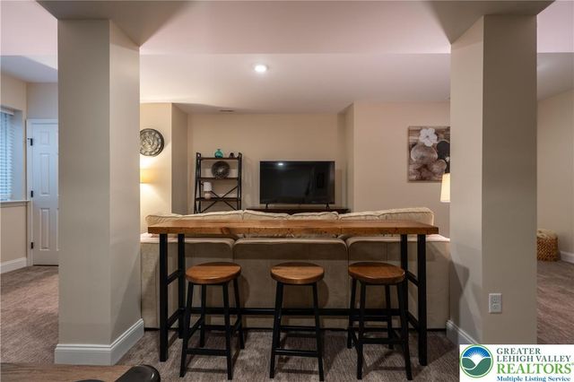 1024 Bayberry Drive, Pennsburg Boro, PA 18073